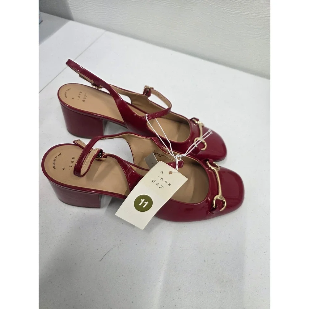 A New Day Womens Red Patent Horsebit Slingback Block Heel Pumps Size 11 NEW